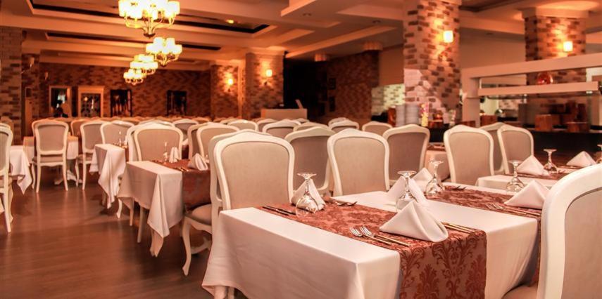 Vuni Palace Luxury Resort & Beach & Casino Kyrenia  Exterior photo